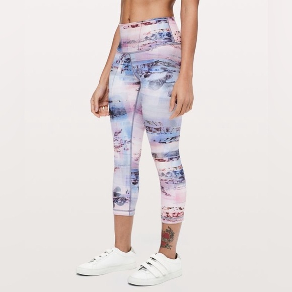 Lululemon Wunder Under Purple Pattern Leggings Size 2 - Picture 1 of 8